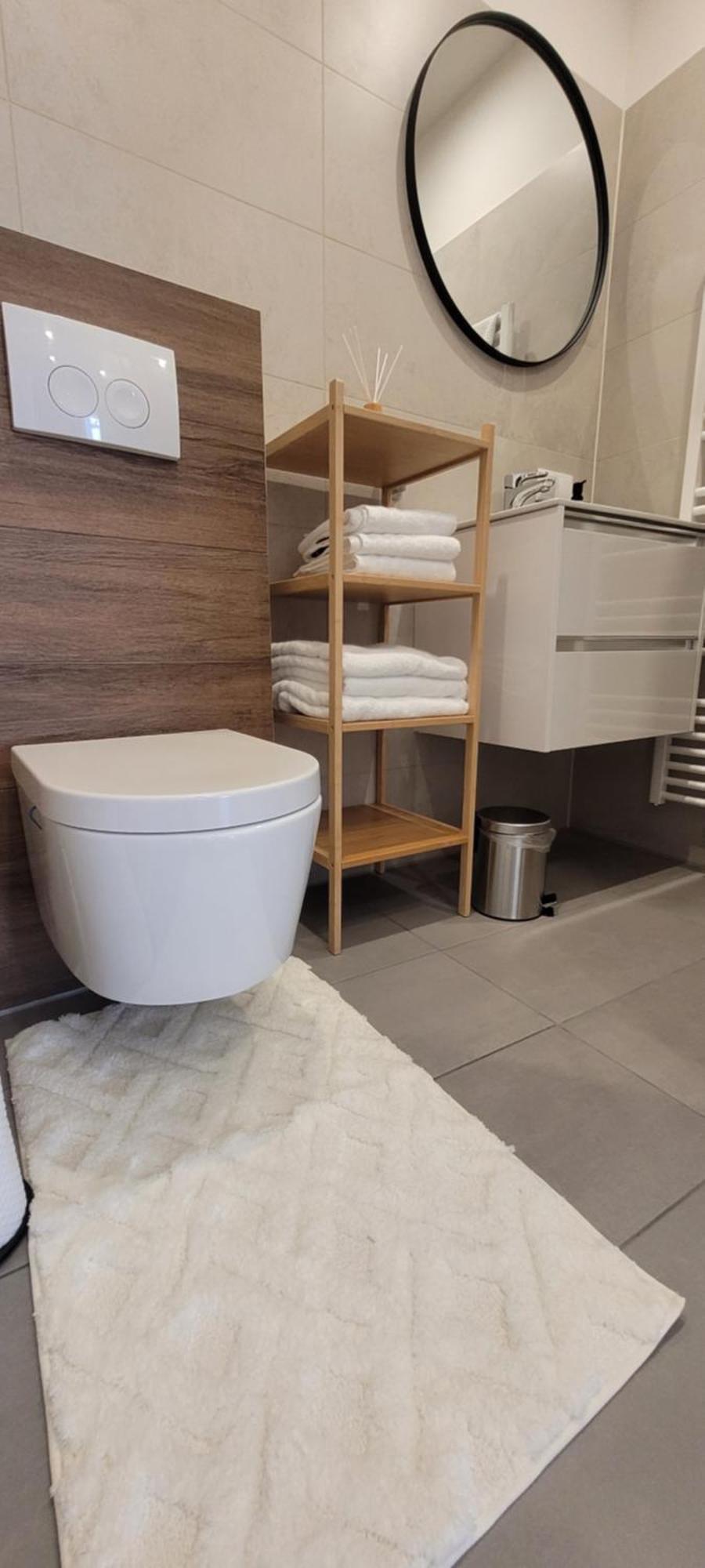 Altbauwohnung Mit Charme - Selbst Check In - Queensize Bett Vienna Exterior photo